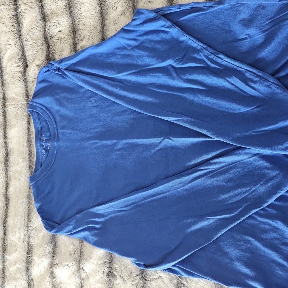 American Eagle Blue Long Sleeve Shirt